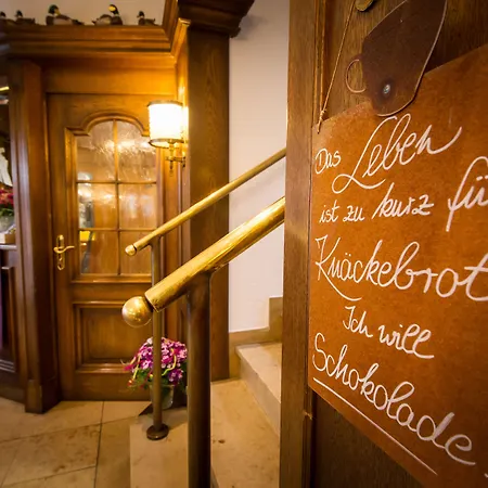 Отель Trapp Рюдесхайм-на-Рейне